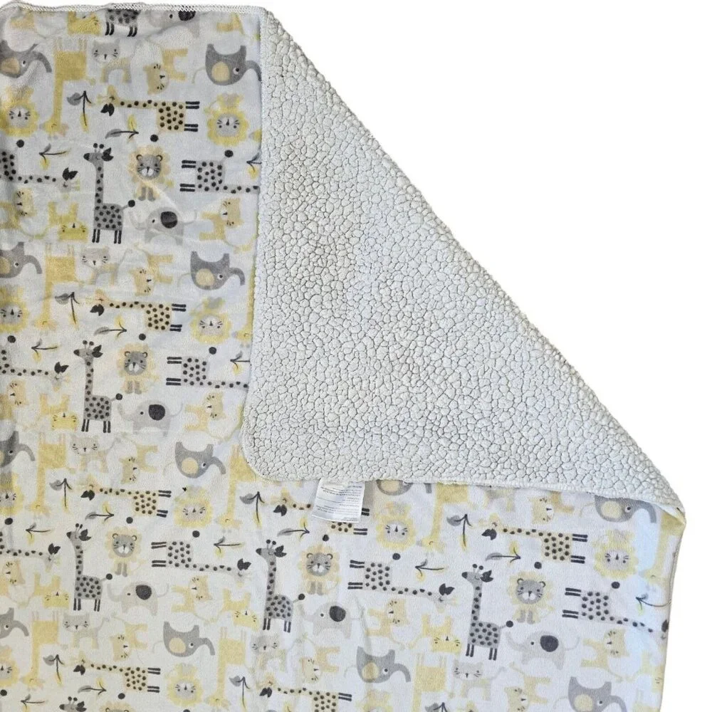 SL Home Fashions Jungle Safari Blanket Yellow Gray Giraffe Print Sherpa Backing